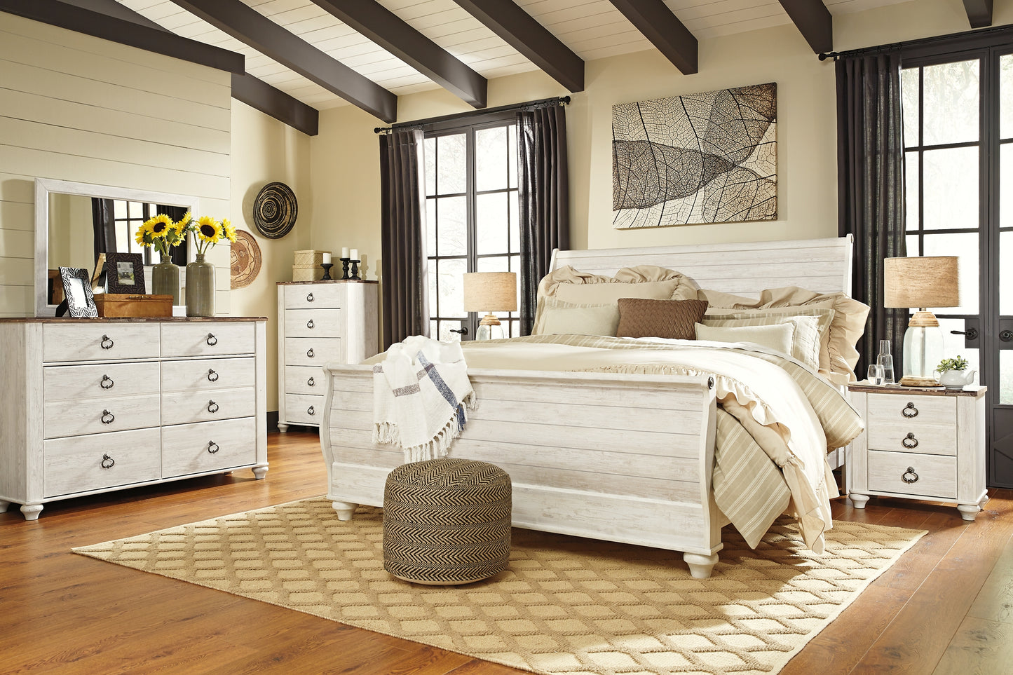 Willowton Sleigh Bed