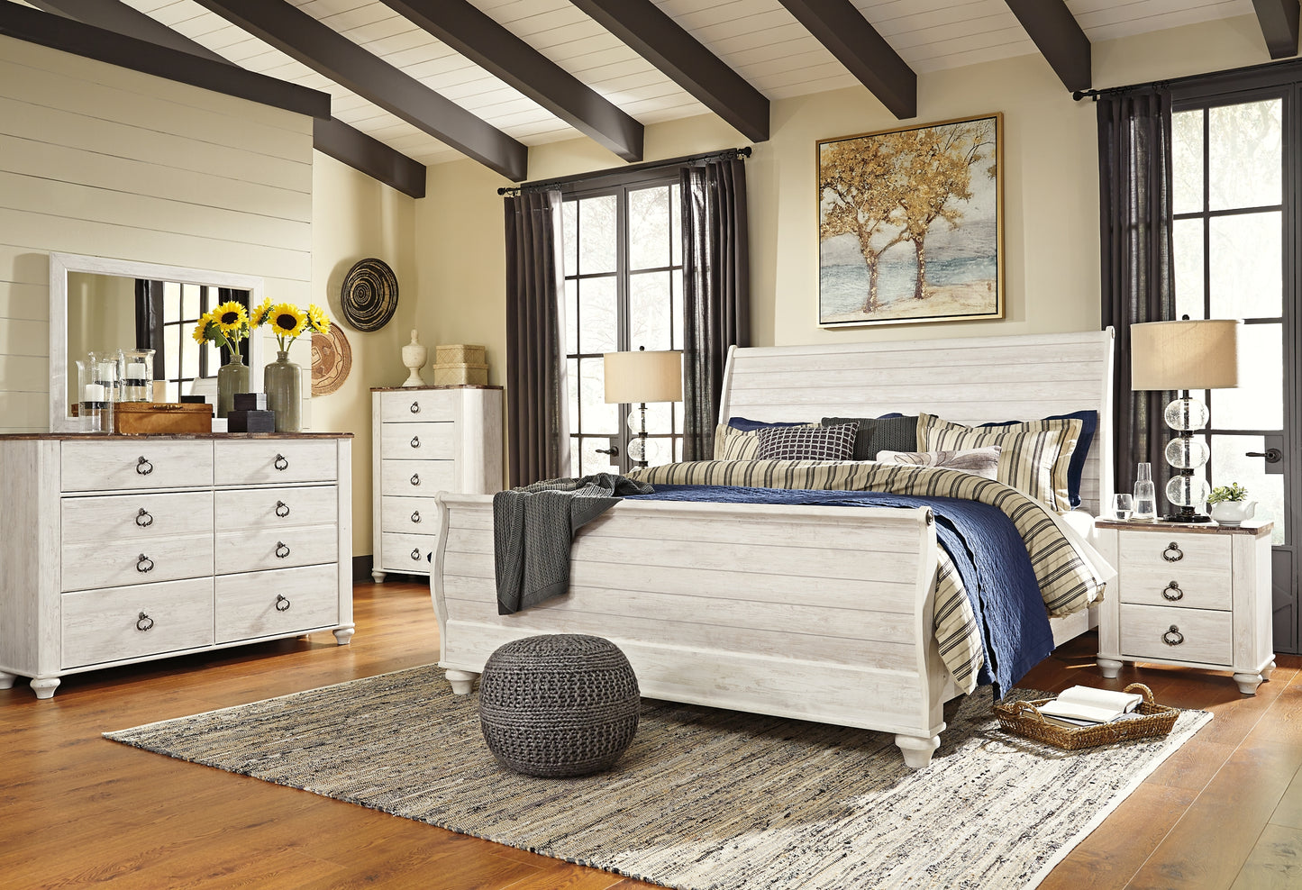Willowton Sleigh Bed