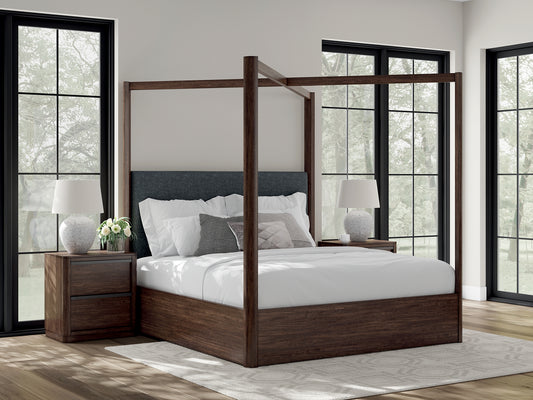 Dilenno Canopy Bed
