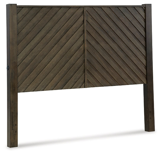 Arkenton Panel Bed With Mirrored Dresser, Chest And Nightstand