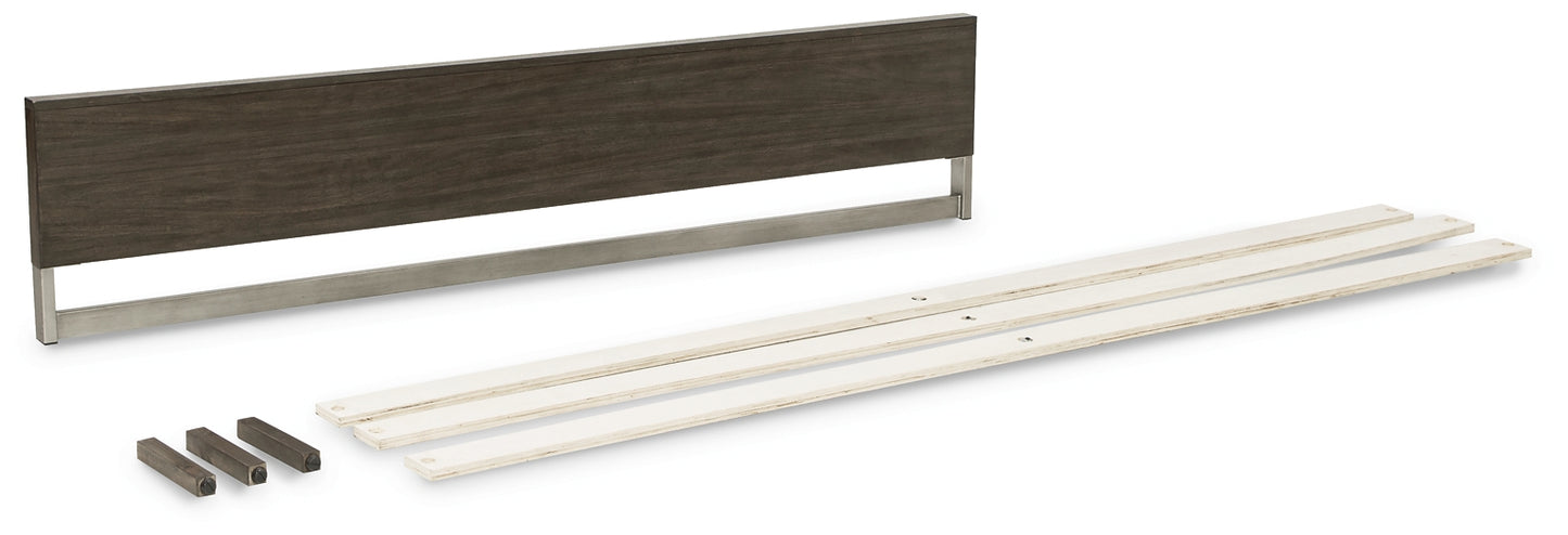 Arkenton Panel Bed With Mirrored Dresser