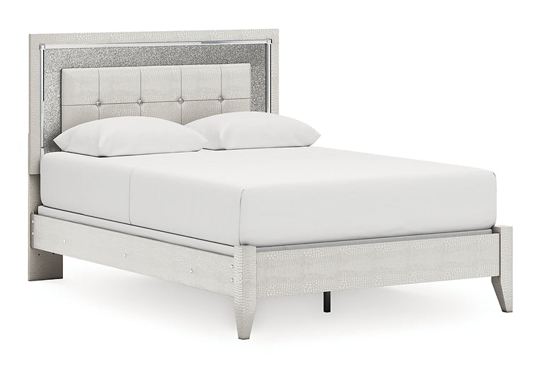 Cama tapizada con paneles Zyniden