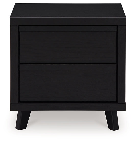 Danziar Panel Headboard With Mirrored Dresser And Chest