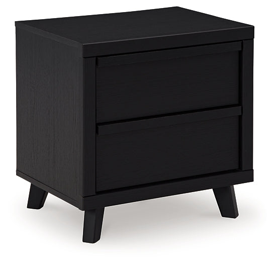 Danziar Panel Headboard With Mirrored Dresser And Chest