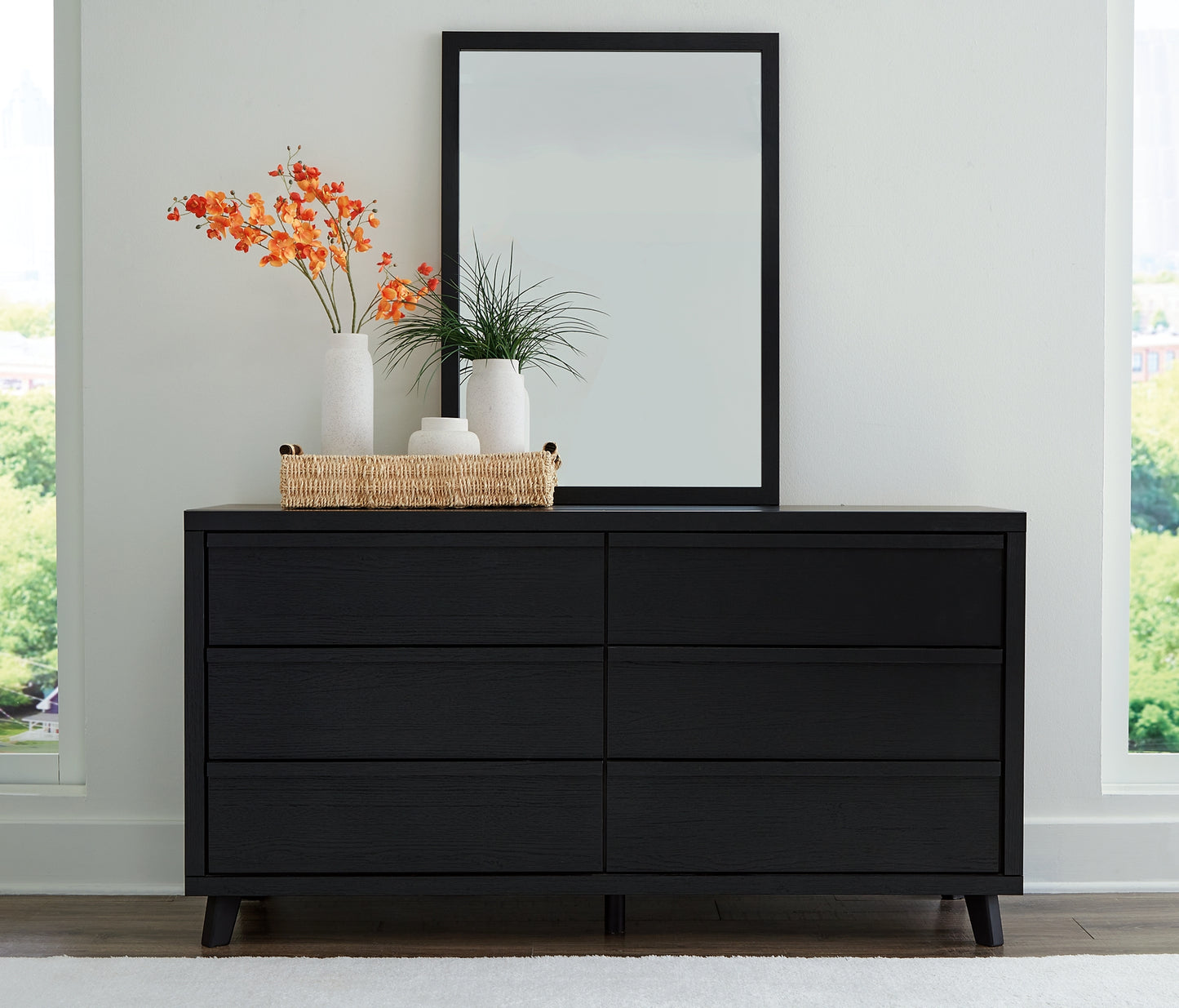 Danziar Panel Headboard With Mirrored Dresser, Chest And Nightstand