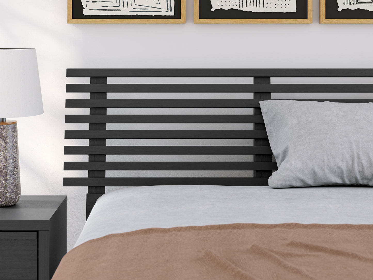 Danziar Panel Headboard With Mirrored Dresser And Nightstand