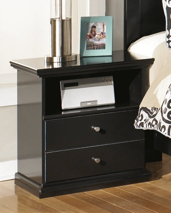 Panel Bed With Mirrored Dresser, Chest And Nightstand