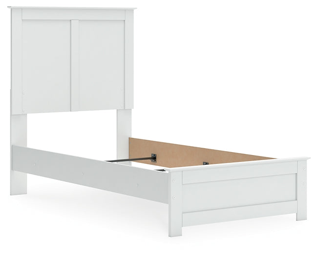 Bostwick Shoals Panel Bed With Mirrored Dresser And Nightstand
