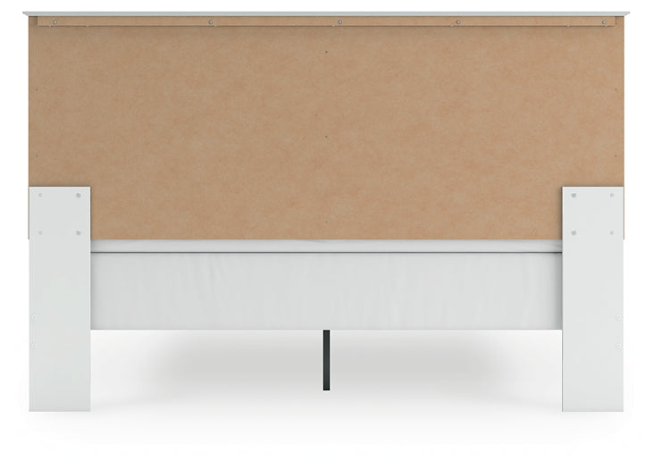 Bostwick Shoals Panel Bed With Mirrored Dresser, Chest And Nightstand