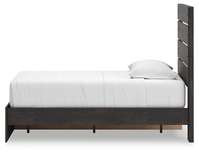 Hollivern Panel Storage Bed With Mirrored Dresser And Chest