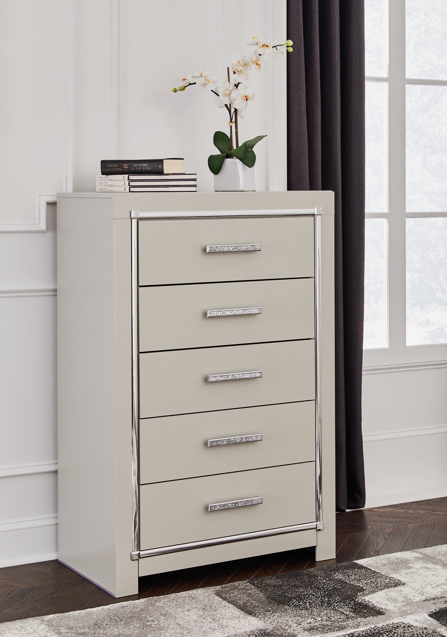 Zyniden Upholstered Panel Bed With Mirrored Dresser And Chest