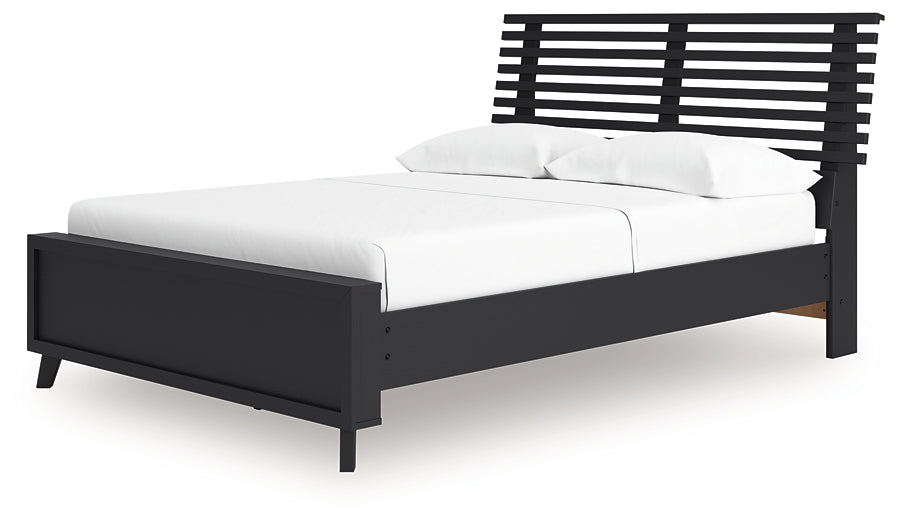 Danziar Slat Panel Bed