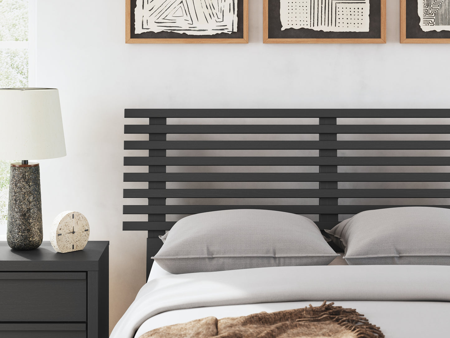 Danziar Slat Panel Bed