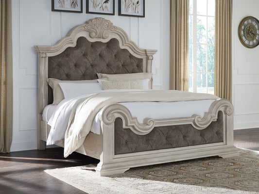 Bruchandi California Upholstered Panel Bed