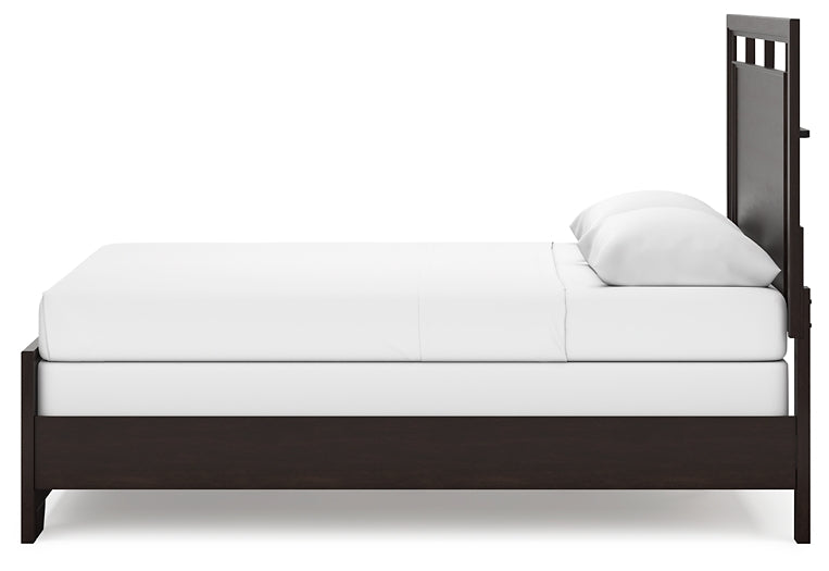 Covetown Panel Bed With Mirrored Dresser And Chest