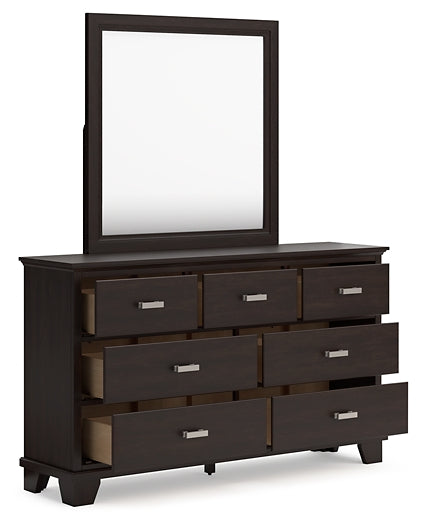 Covetown California Panel Bed With Mirrored Dresser And Chest
