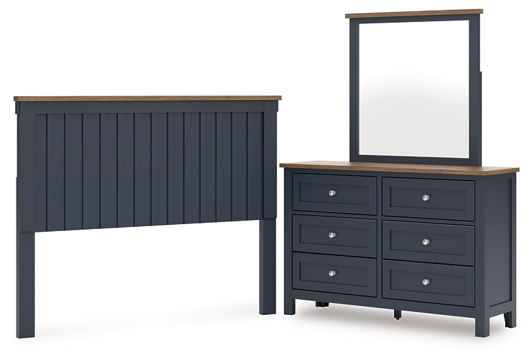 Landocken Panel Headboard With Mirrored Dresser