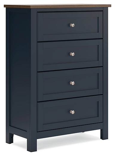 Landocken Panel Headboard With Mirrored Dresser, Chest And Nightstand