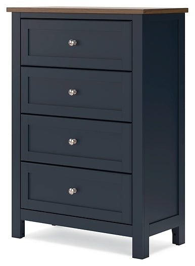Landocken Panel Headboard With Mirrored Dresser, Chest And Nightstand
