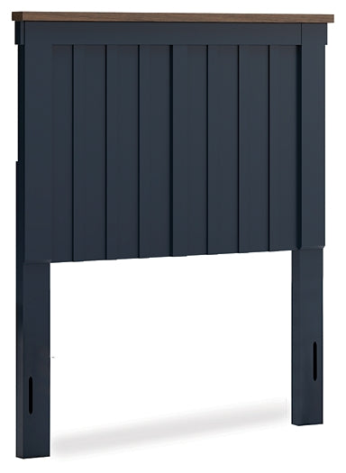 Landocken Panel Headboard With Mirrored Dresser And Chest