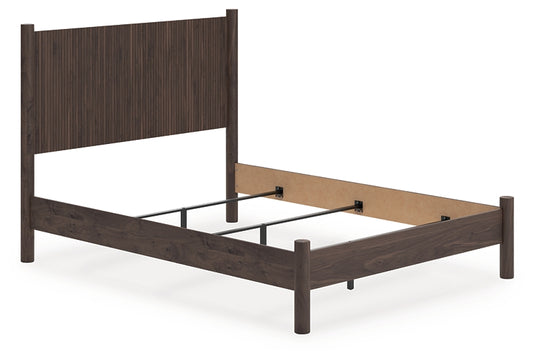 Pamytta Panel Bed