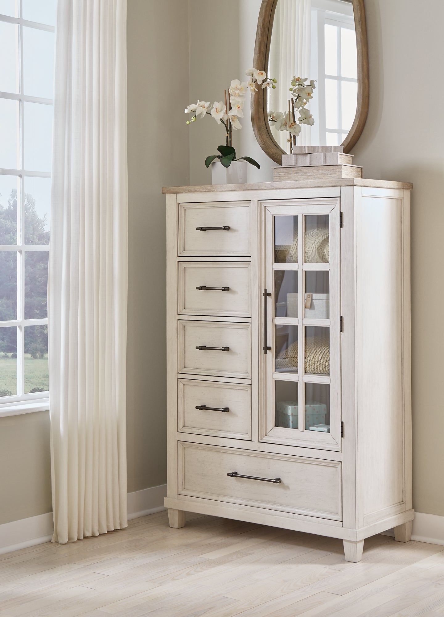 Shaybrock Panel Bed With Mirrored Dresser And Chest