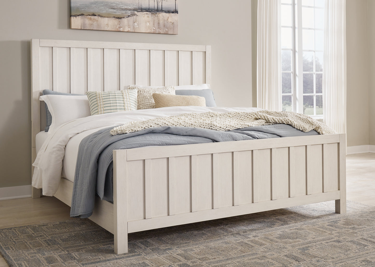 Shaybrock California Panel Bed With Mirrored Dresser And Chest