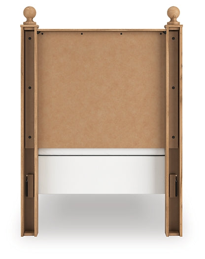 Aleaport Panel Bed With Mirrored Dresser