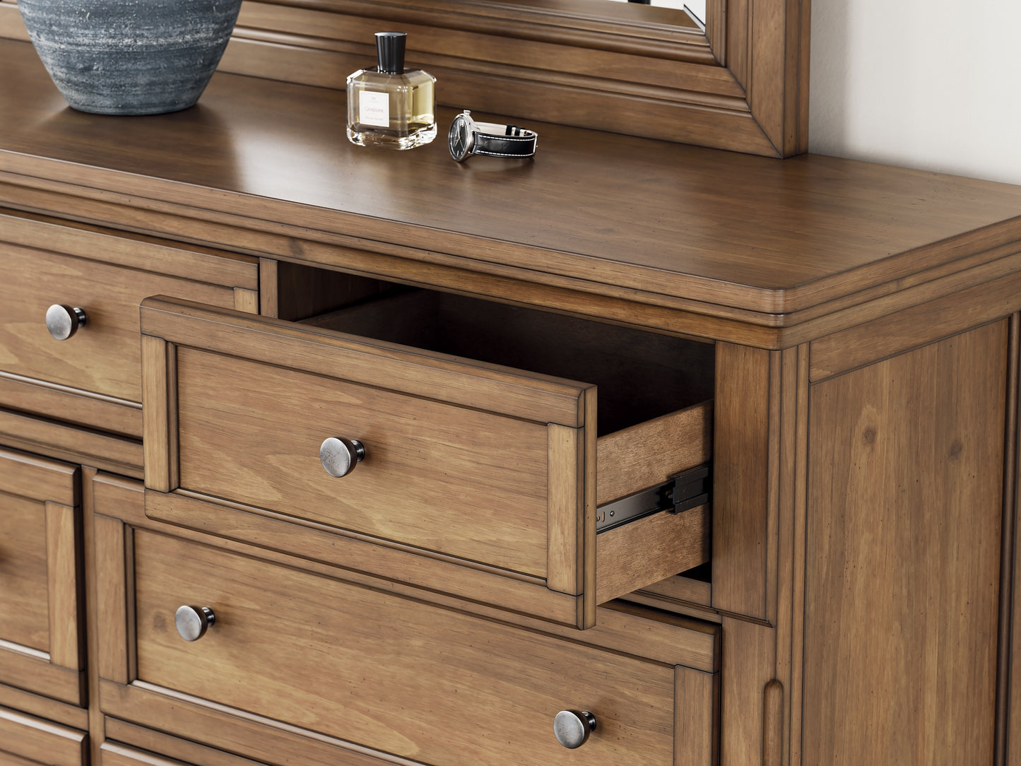 Feddinger Storage Sleigh Bed With Mirrored Dresser