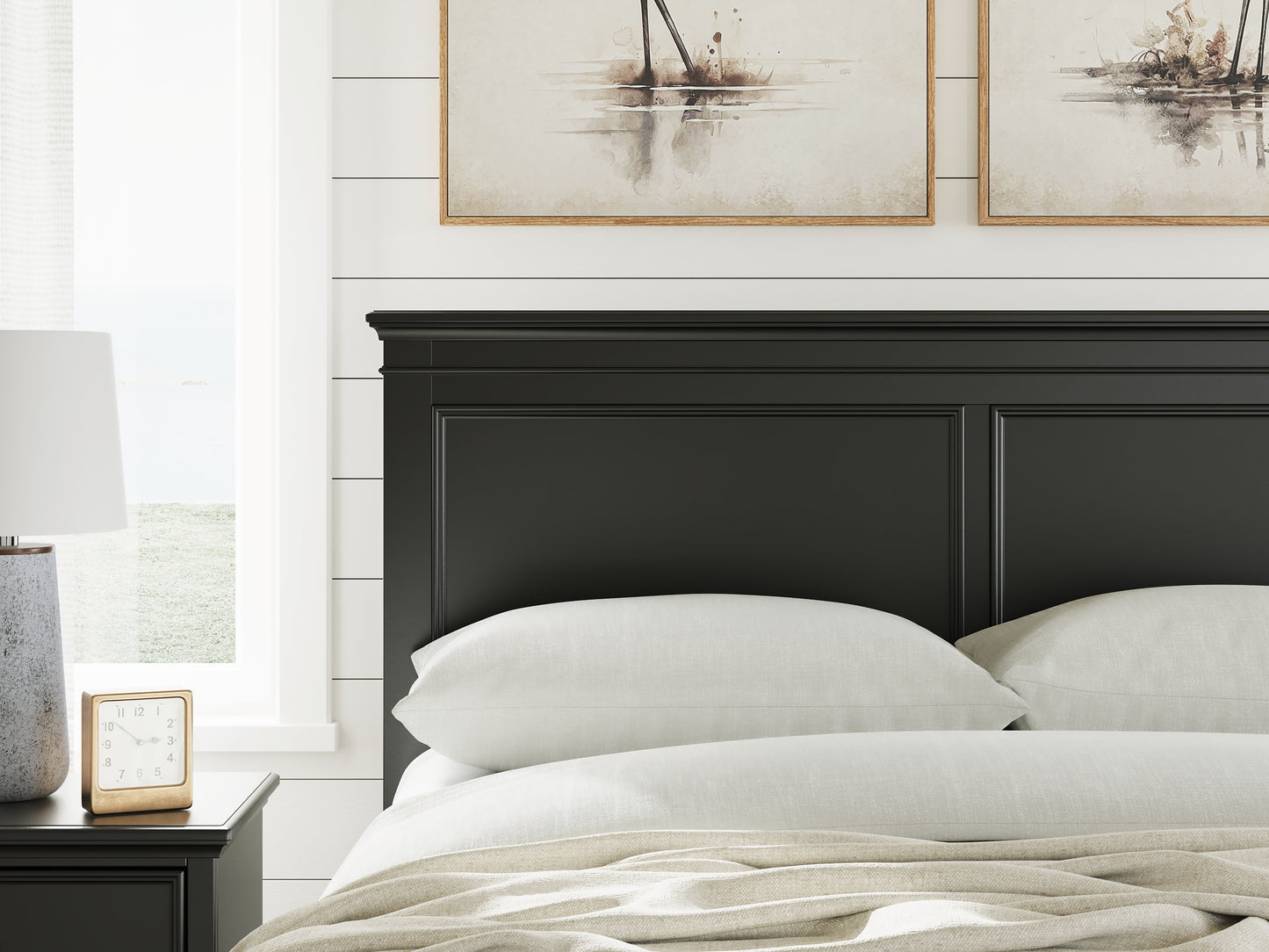 Lanolee Panel Storage Bed
