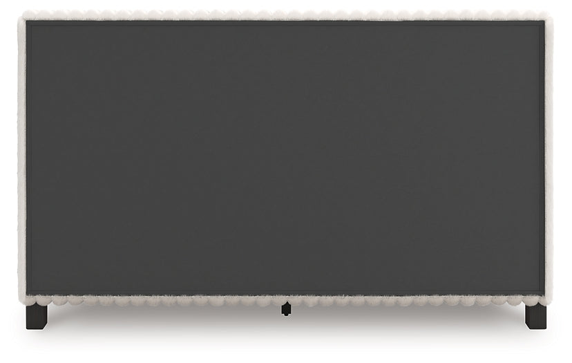 Zuraleus Upholstered Bed
