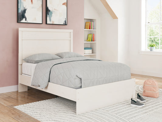Stelsie Panel Bed