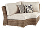 Silla de esquina curva Beachcroft con cojín