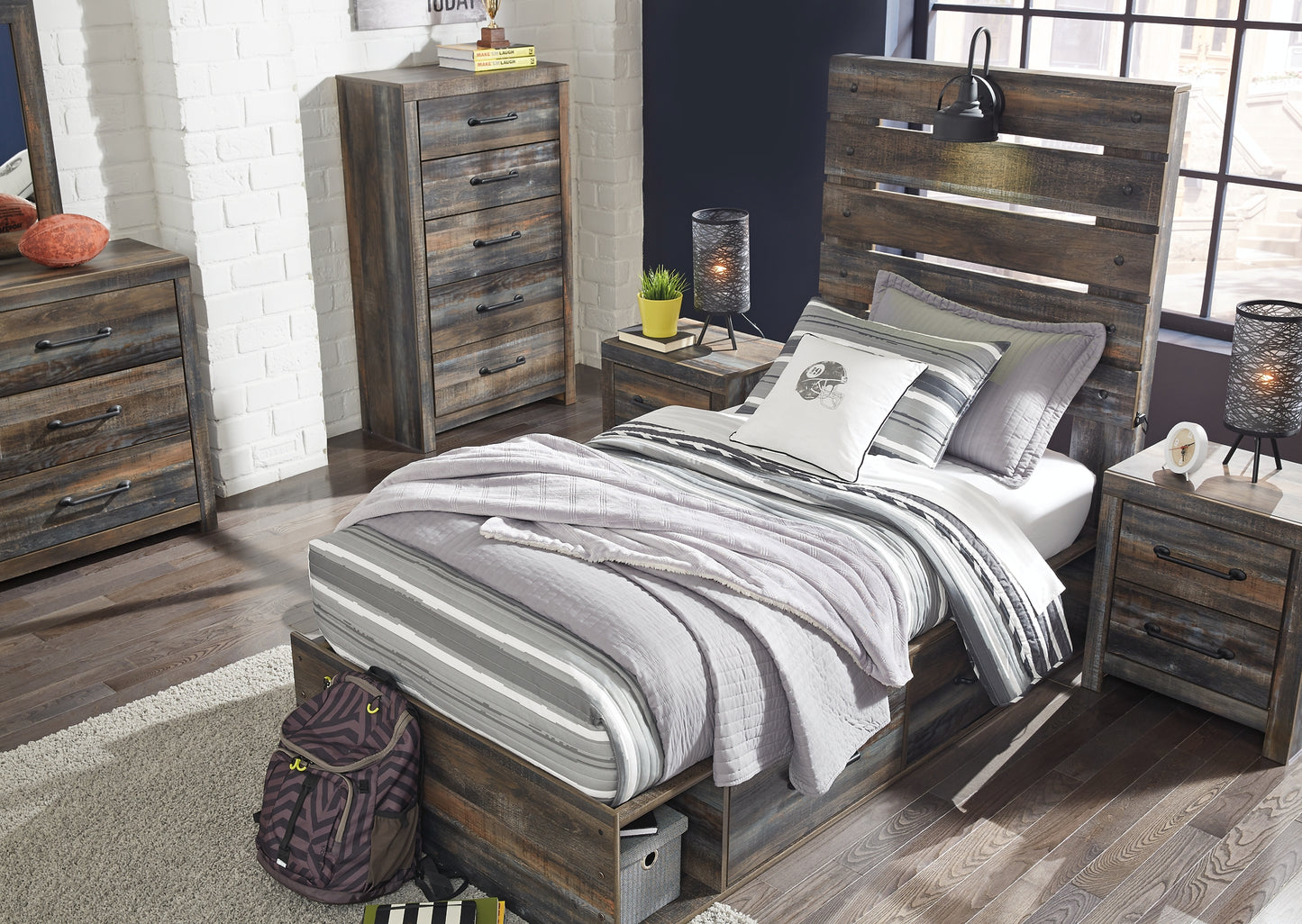 Cama con paneles Drystan y 2 cajones de almacenamiento