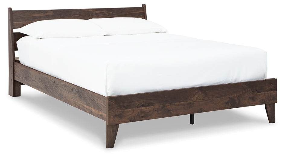 Cama de plataforma con paneles Calverson