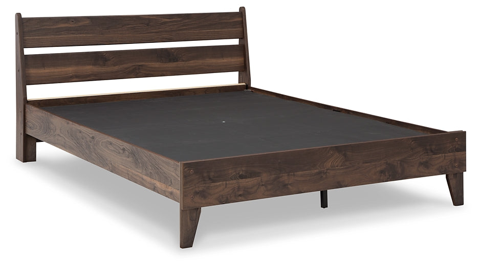 Cama de plataforma con paneles Calverson