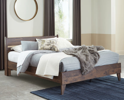 Cama de plataforma con paneles Calverson
