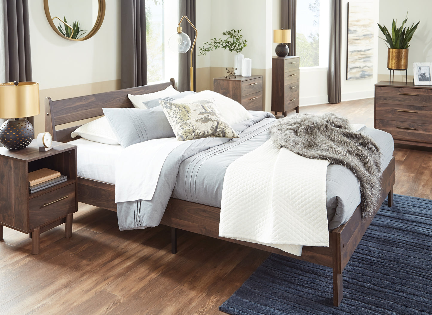 Cama de plataforma con paneles Calverson