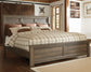 Cama Juararo con paneles, cómoda con espejo y mesita de noche