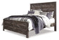Cama con paneles Wynnlow Crossbuck y tocador con espejo