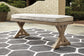 Mesa de comedor para exteriores Beachcroft con 2 sillas y 2 bancos