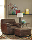 Sofá, loveseat, silla y otomana Bladen