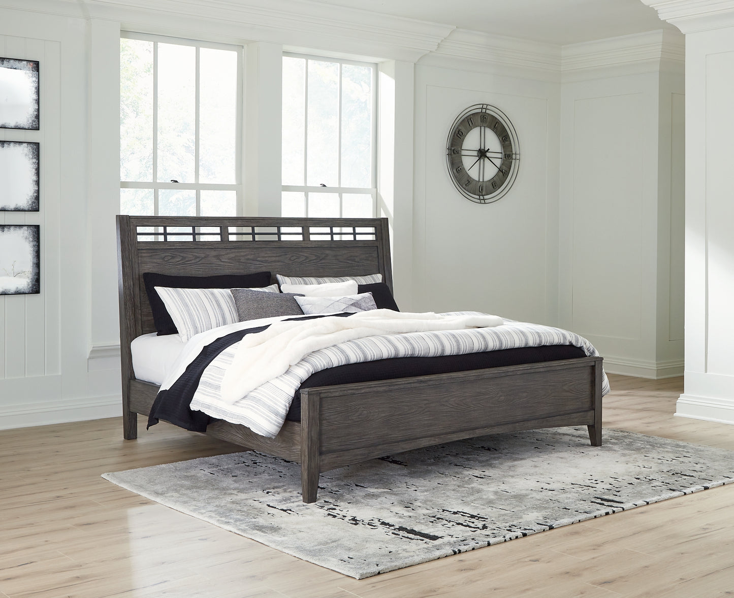 Cama con paneles Montillan