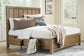 Cama con paneles Cabalynn y almacenamiento