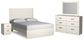 Cama Stelsie con paneles, cómoda con espejo y mesita de noche