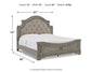 Cama con paneles Lodenbay y tocador con espejo