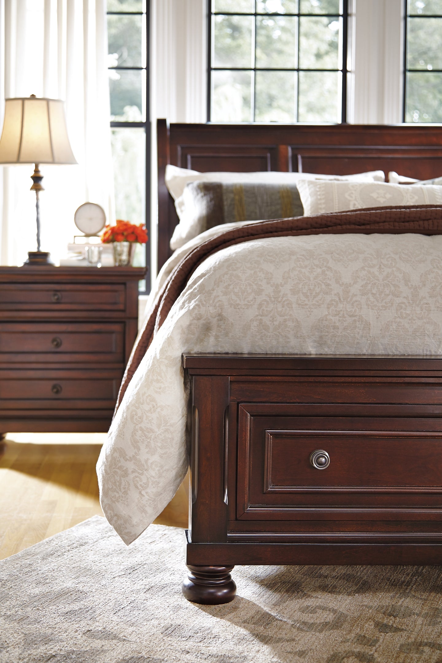Cama tipo trineo Robbinsdale con almacenamiento
