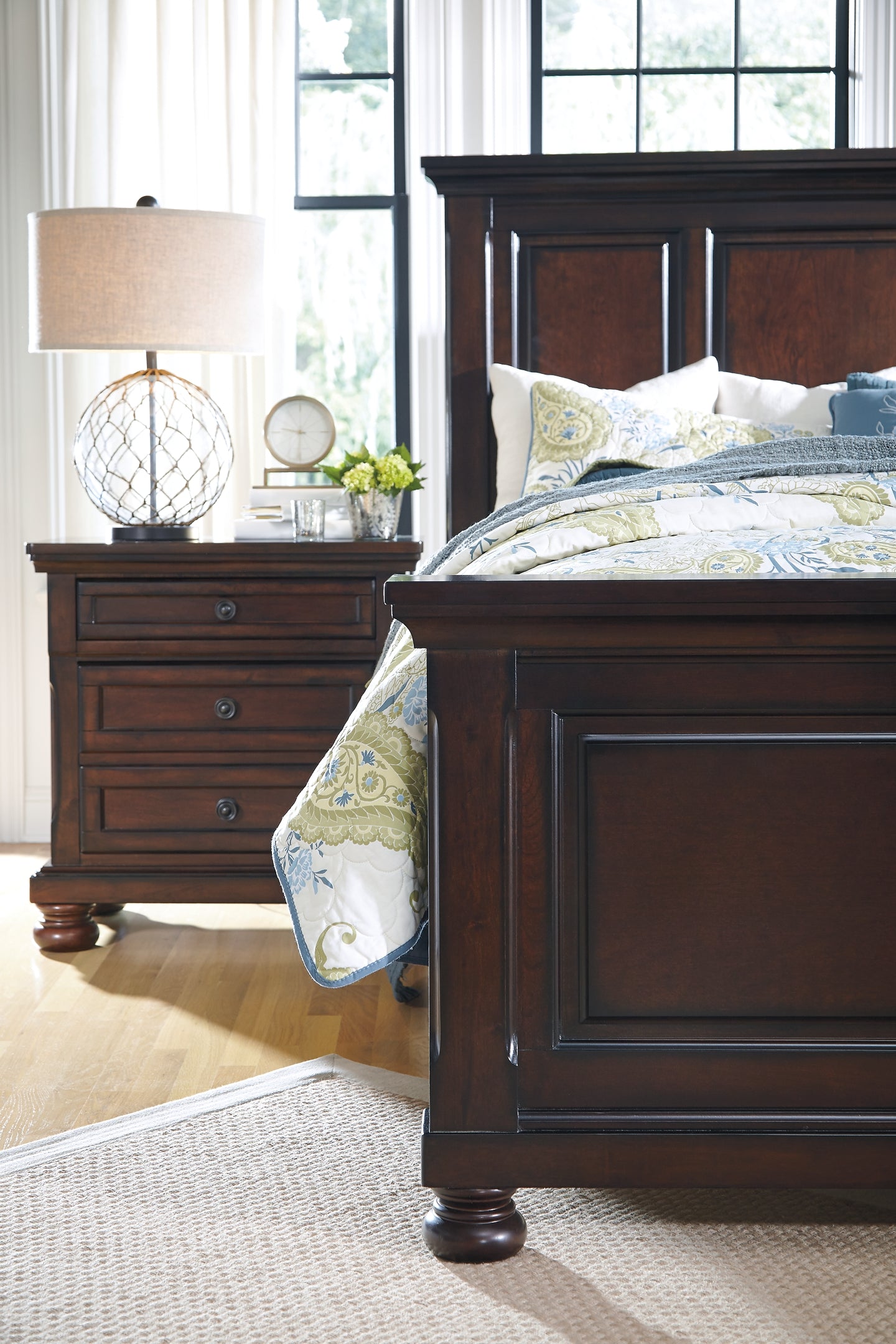 Cama con paneles Robbinsdale