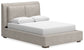 Cama tapizada Cabalynn con cómoda con espejo, cómoda y mesita de noche