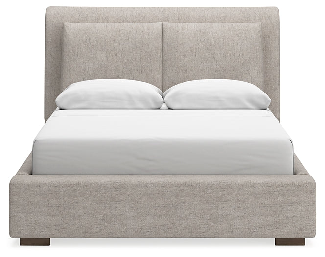 Cama tapizada Cabalynn con cómoda con espejo, cómoda y mesita de noche